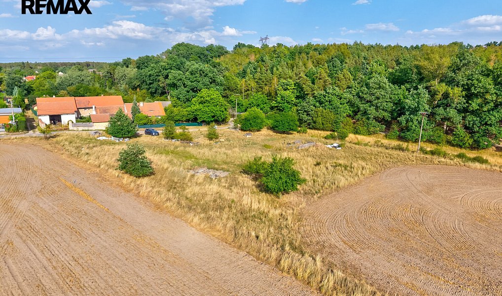 Prodej stavebního pozemku 7 108 m², Liběchov – náhled fotky 4