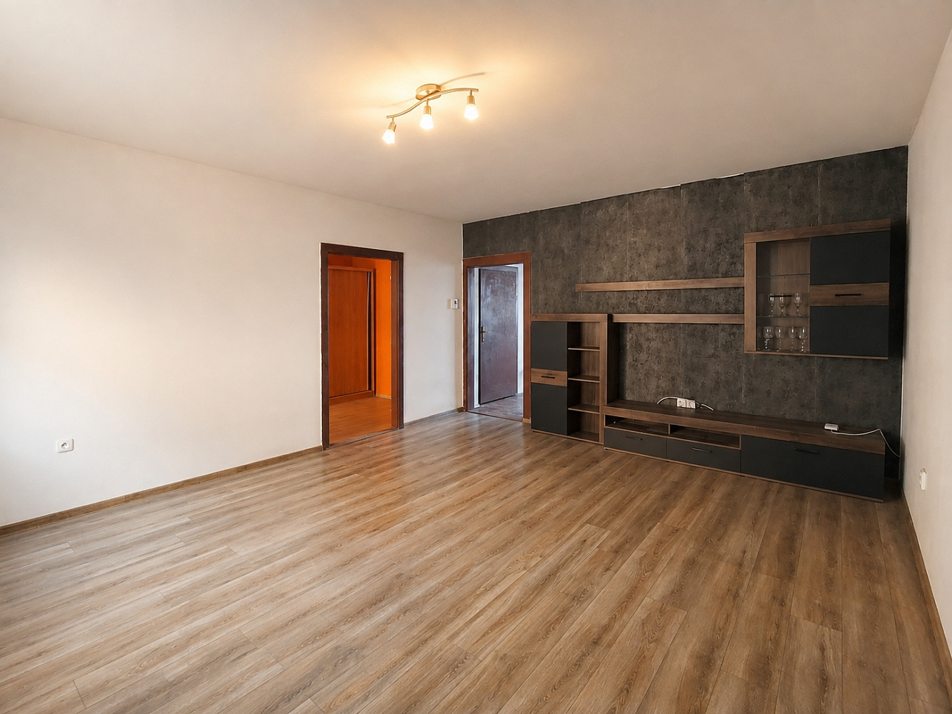 Prodej domu 260 m² s pozemkem 431 m² – fotografie 3