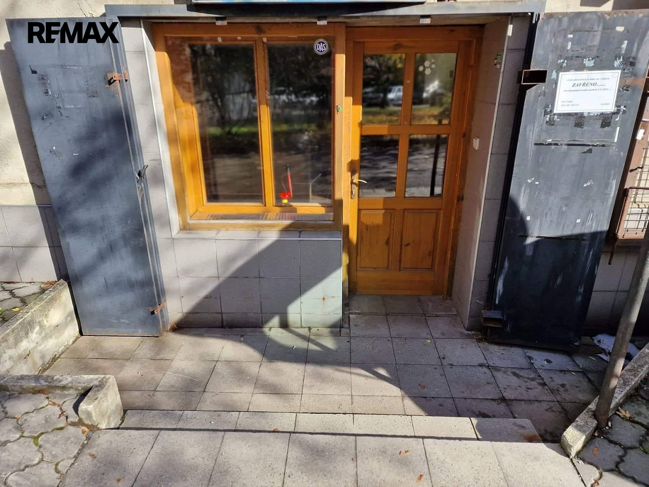 Pronájem obchodních prostor 64 m²