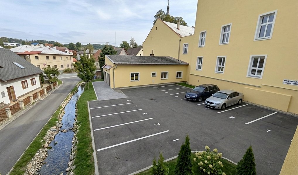 Prodej nájemního domu, činžáku 1 100 m², Králíky – náhled fotky 9