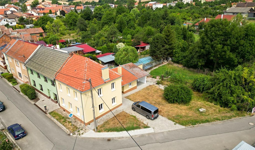 Prodej domu 182 m² s pozemkem 284 m², Seloutky – náhled fotky 4