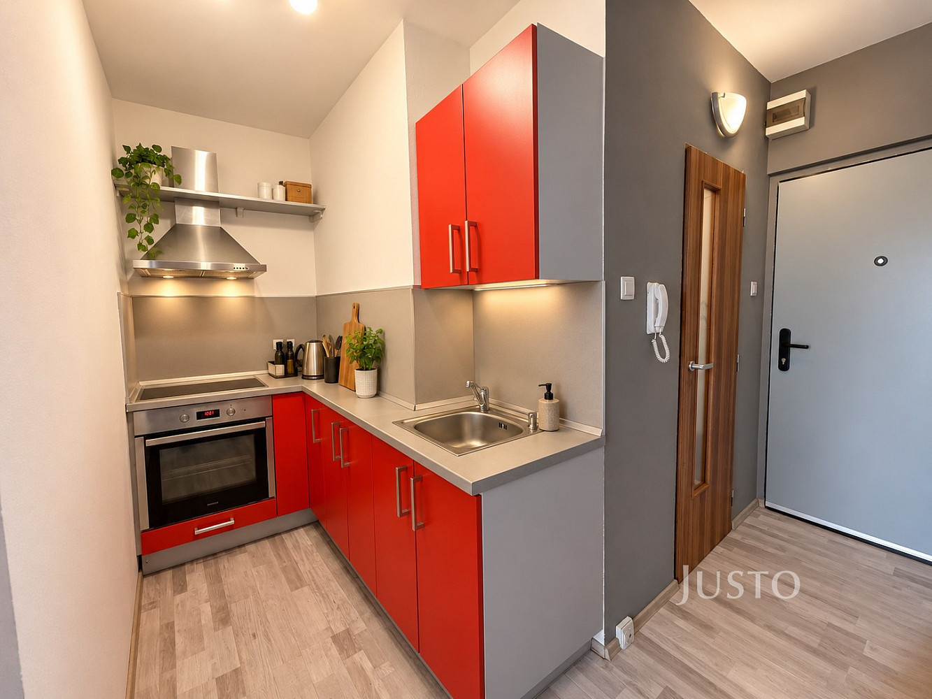 Pronájem bytu 1+kk 30 m² – fotografie 3