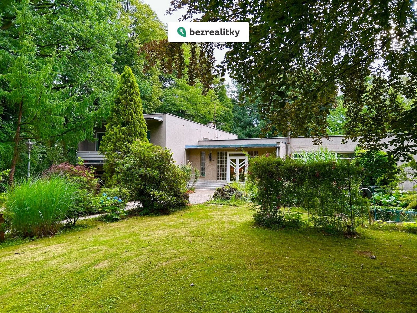 Prodej domu 276 m² s pozemkem 3 426 m²