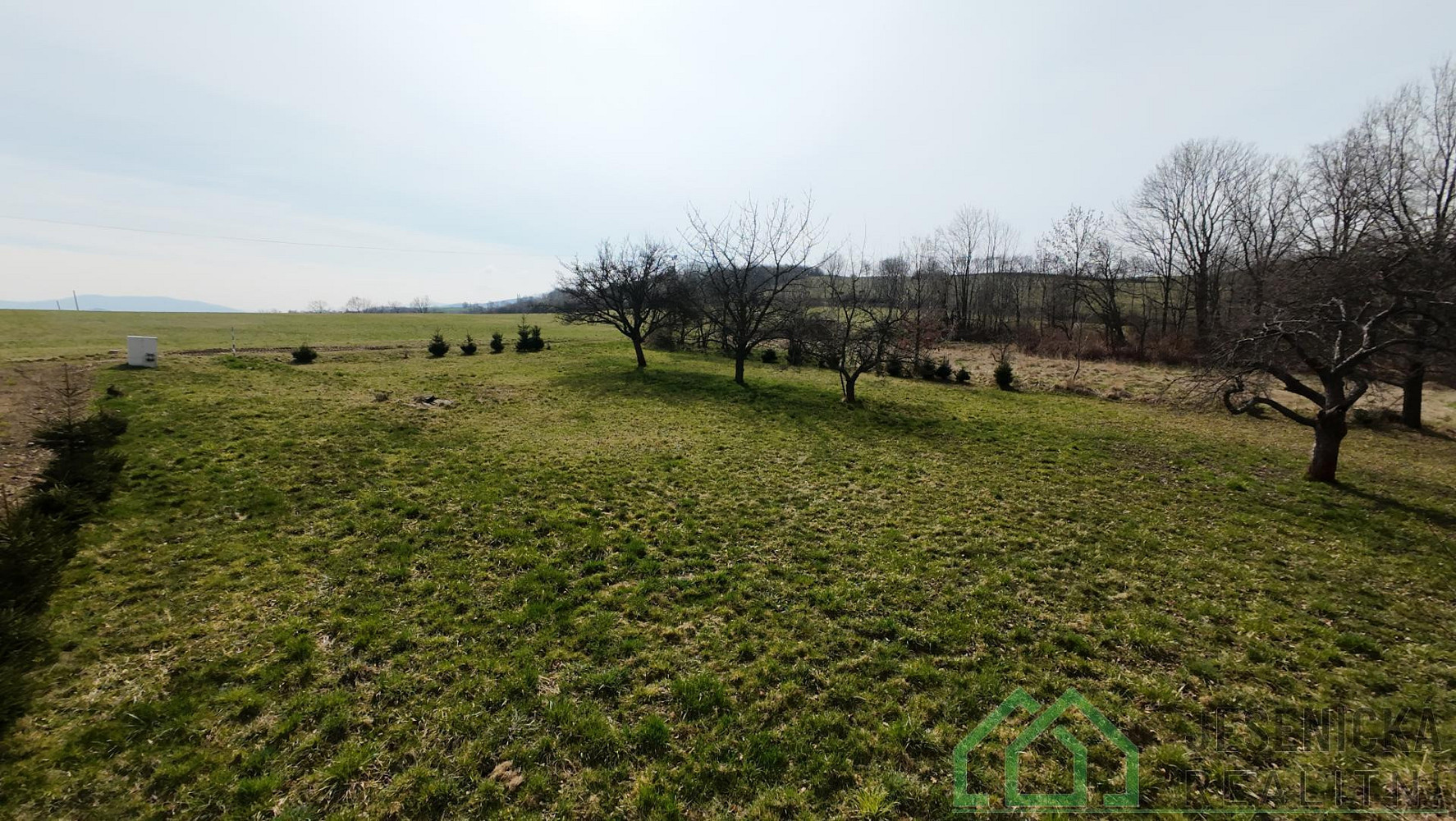 Prodej stavebního pozemku 1 447 m² – fotografie 4