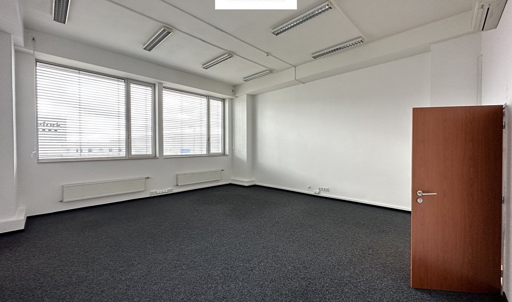 Pronájem kanceláře 186 m², Praha – náhled fotky 5