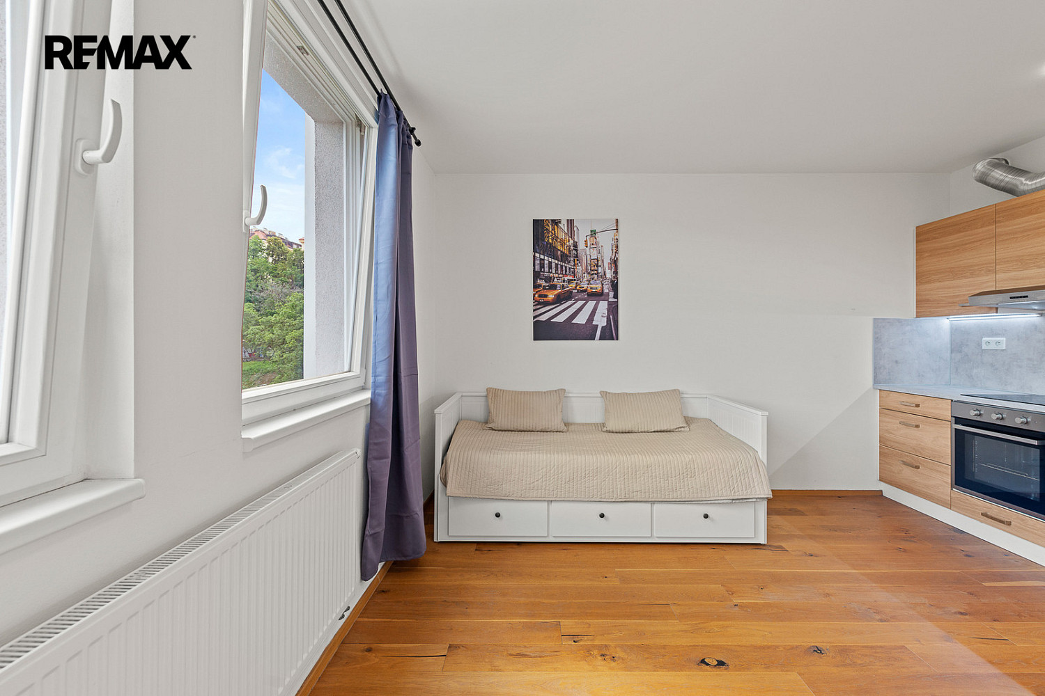 Pronájem bytu 1+kk 27 m²