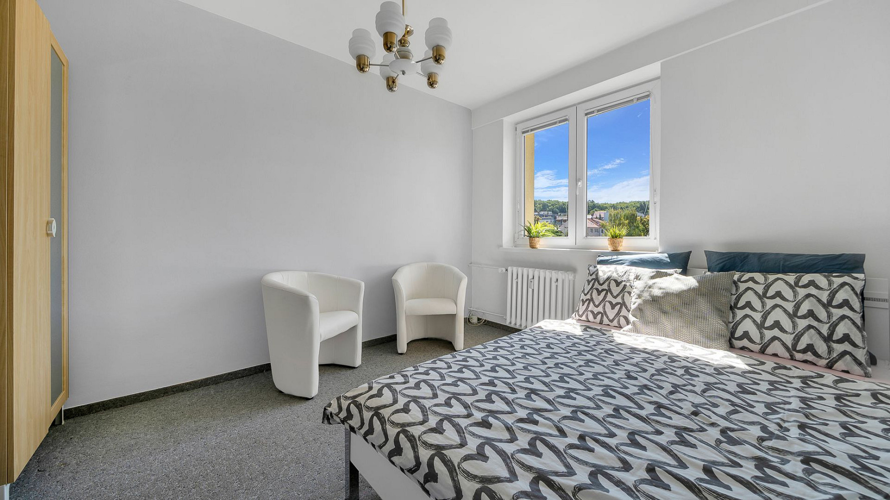 Pronájem bytu 3+kk 65 m² — photo 2