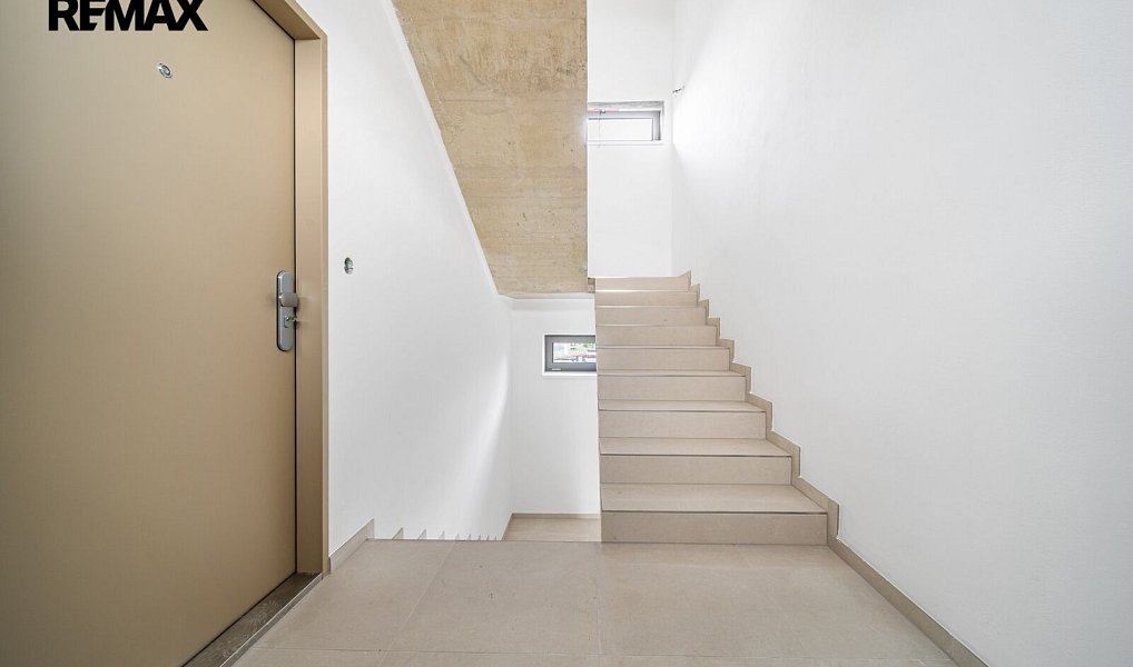 Prodej bytu 3+kk 103 m², Moravany – náhled fotky 3