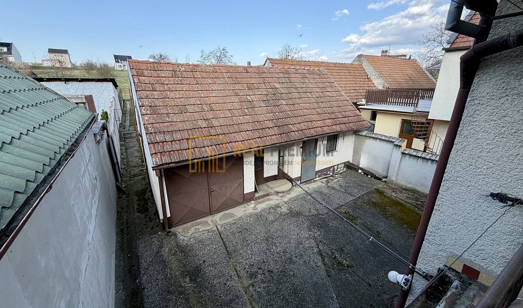 Prodej domu 200 m² s pozemkem 838 m², Dolní Němčí – náhled fotky 13