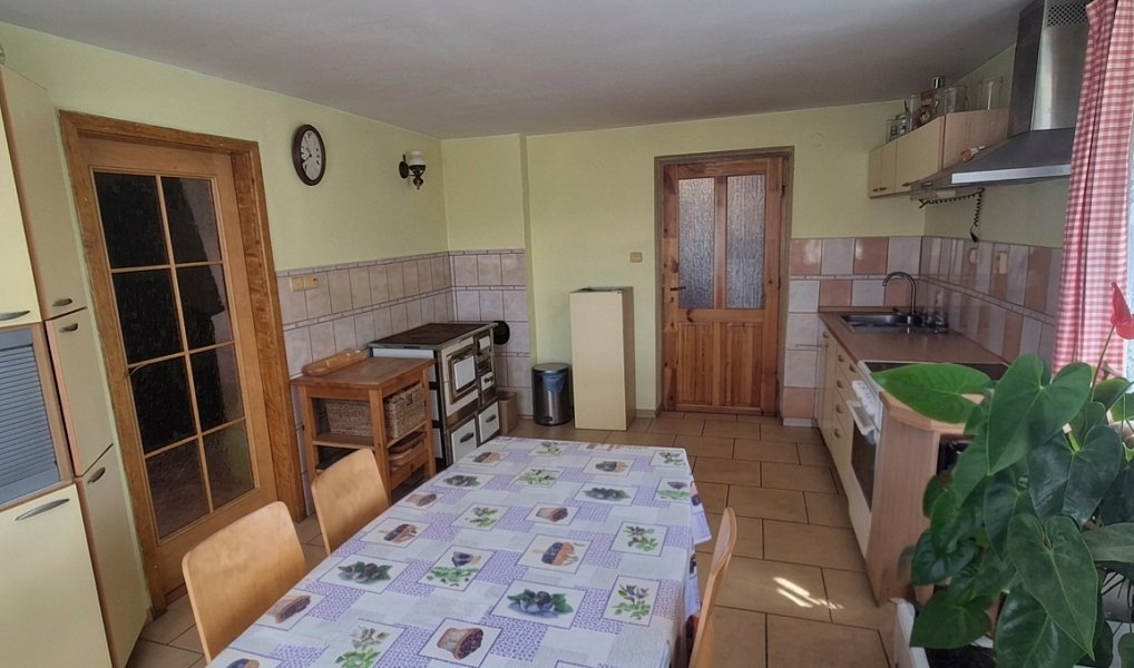 Prodej domu 150 m² s pozemkem 200 m², Benešov u Semil – náhled fotky 5