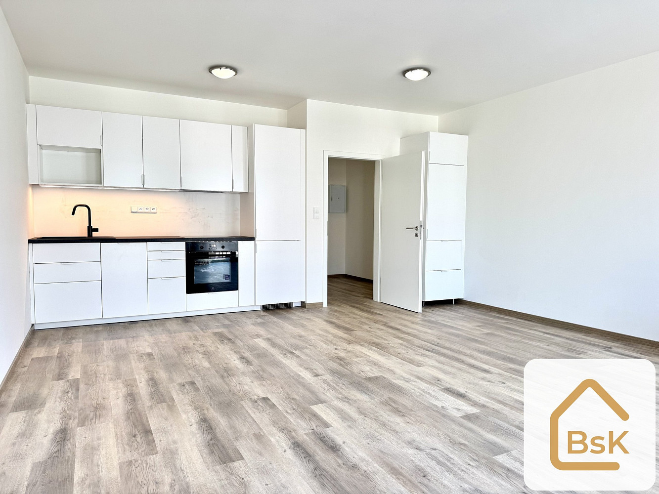 Pronájem bytu 1+kk 44 m²