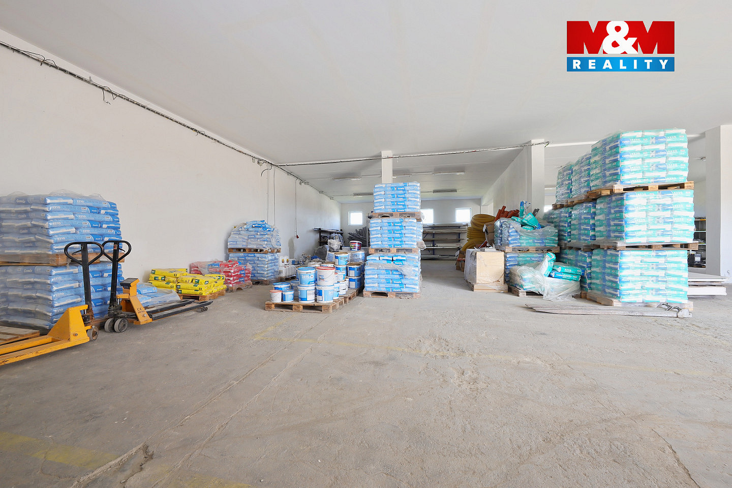 Pronájem obchodních prostor 1 320 m² — photo 2
