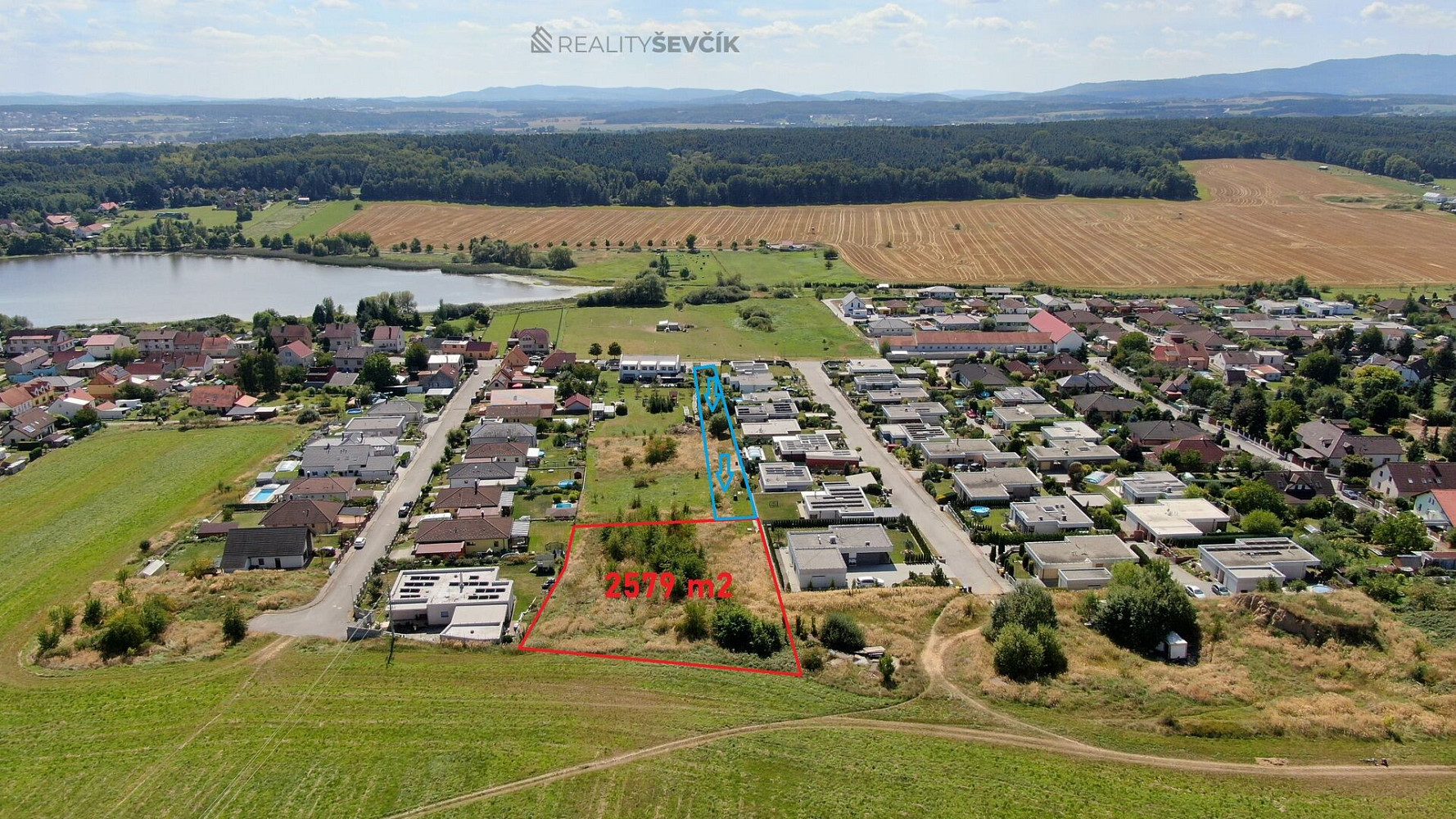 Prodej stavebního pozemku 2 579 m²