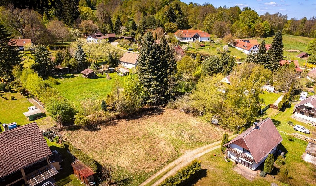 Prodej stavebního pozemku 810 m², Benešov nad Černou – náhled fotky 7