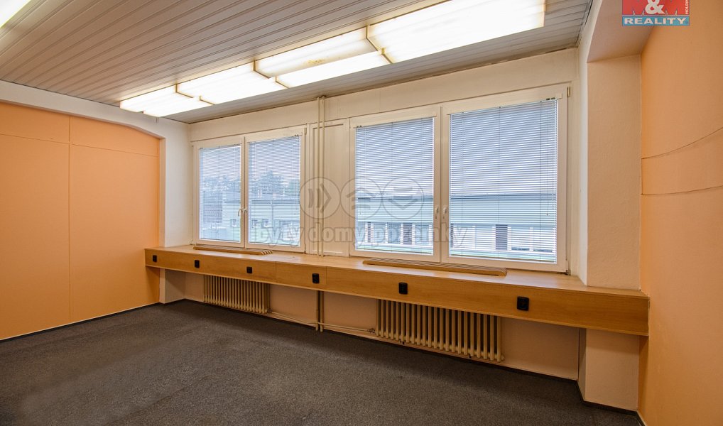 Pronájem kanceláře 28 m², Valašské Meziříčí – náhled fotky 2