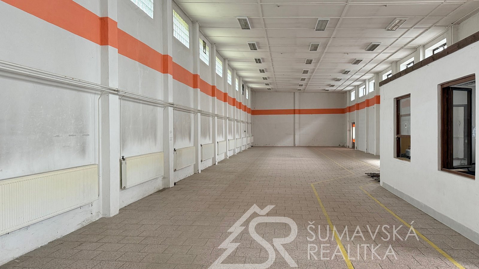 Pronájem skladovacích prostor 300 m² – fotografie 2