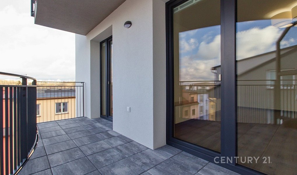 Pronájem bytu 2+kk 61 m², Plzeň – náhled fotky 2