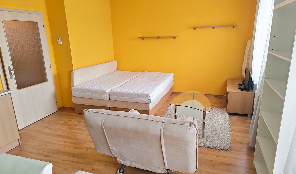 Prodej bytu 1+kk 36 m², Zlín – náhled fotky 3