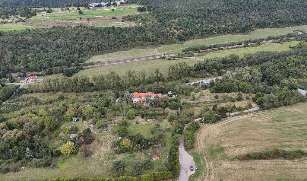 Prodej komerčního pozemku 23 750 m², Beroun – náhled fotky 11