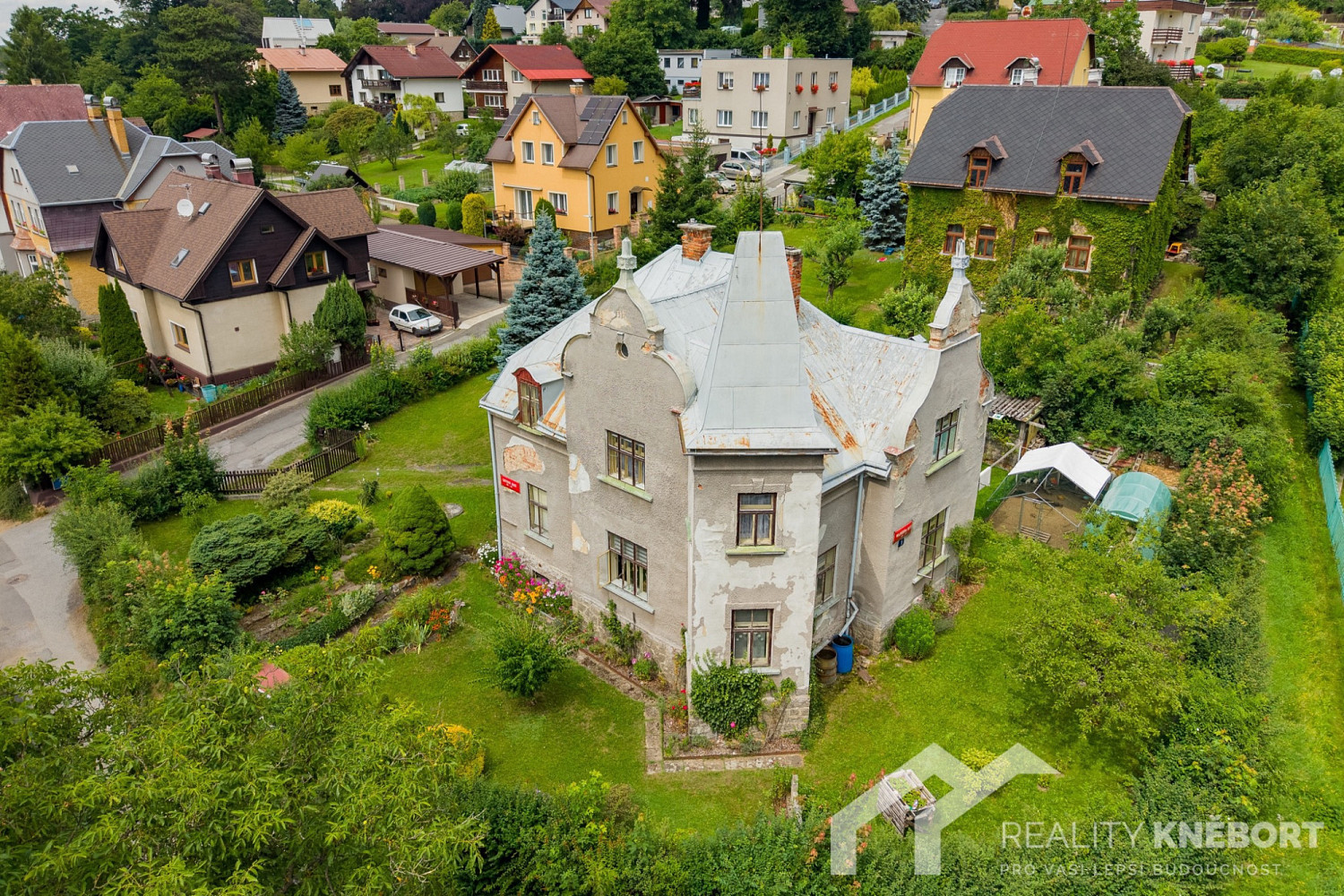 Prodej domu 183 m² s pozemkem 853 m² — photo 2