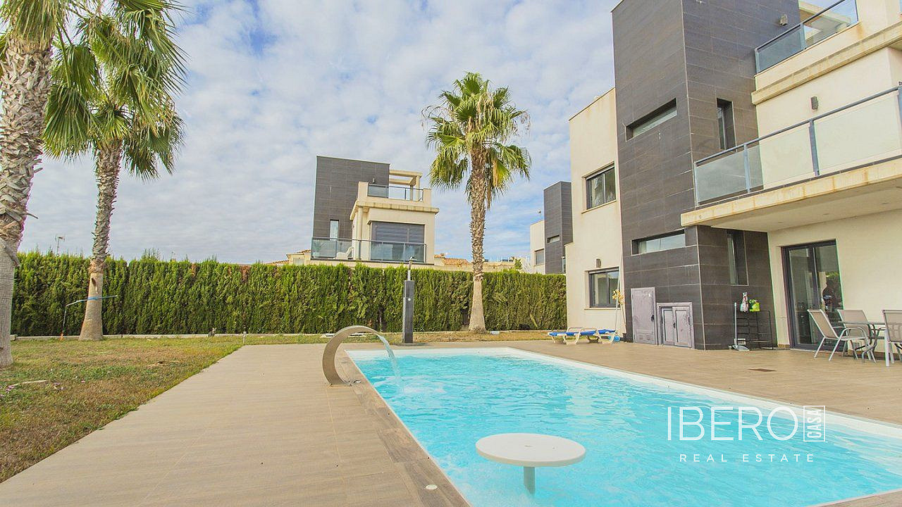 Casa 4+kk – Orihuela, Urbanización Colinas de la Regia, Dehesa de Campoamor - Vista 5