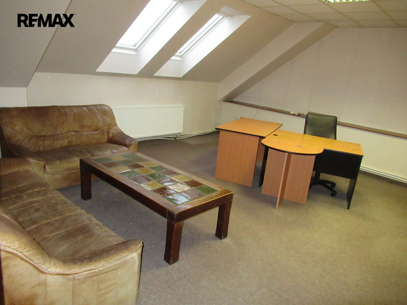 Prodej obchodních prostor 687 m² – fotografie 2