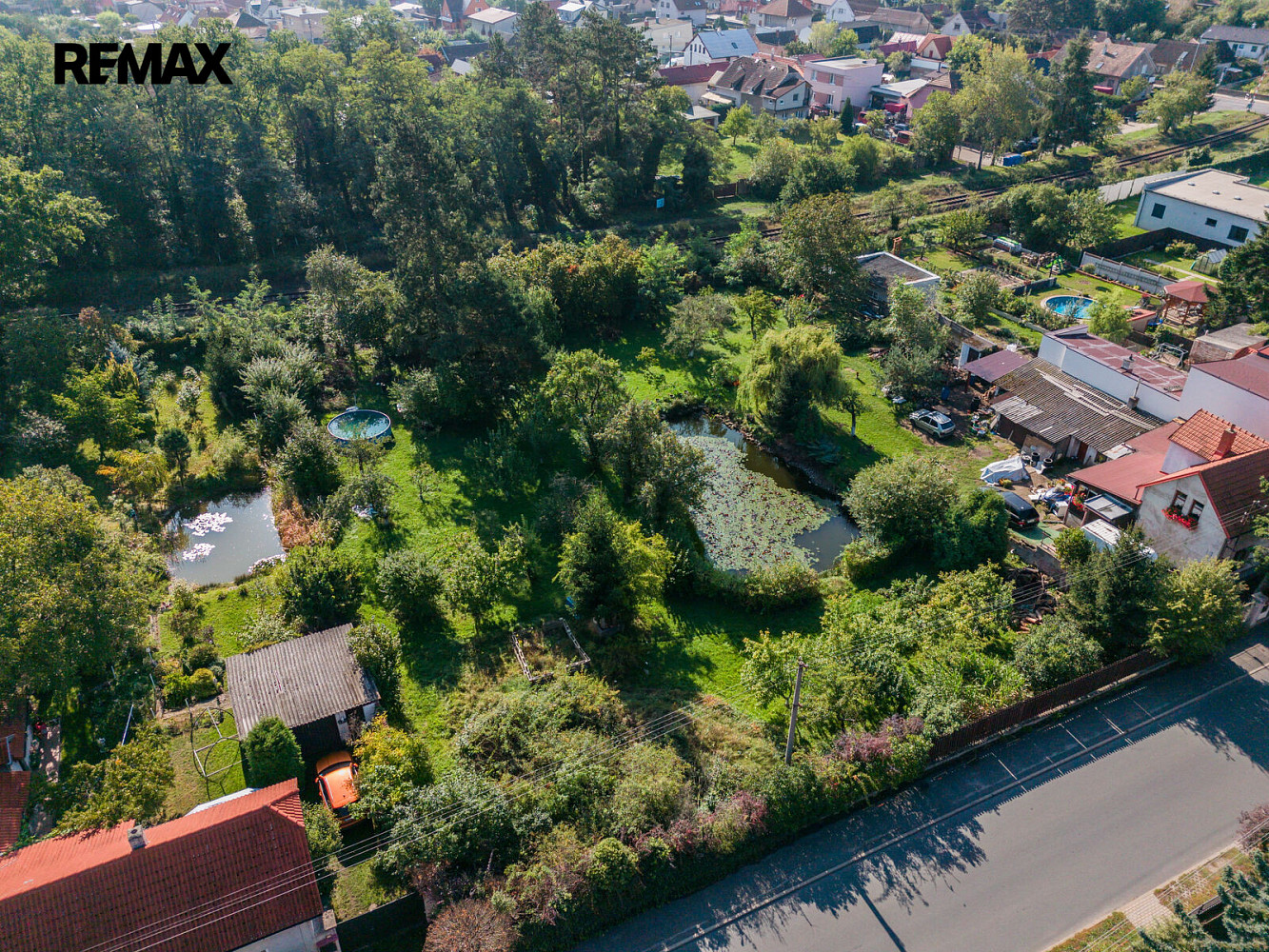 Prodej stavebního pozemku 1 420 m² – fotografie 3