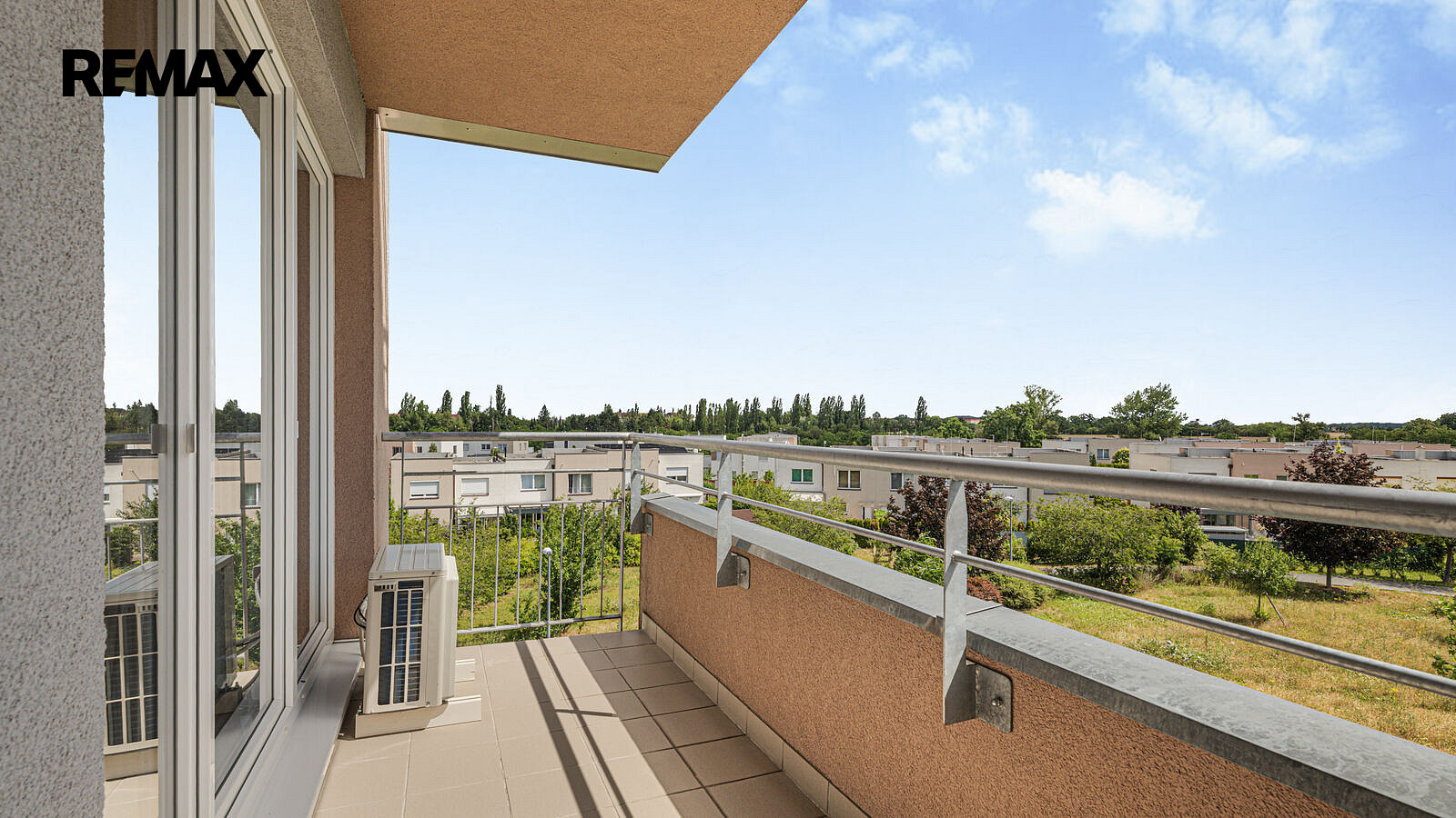 Prodej bytu 2+kk 73 m² – fotografie 2