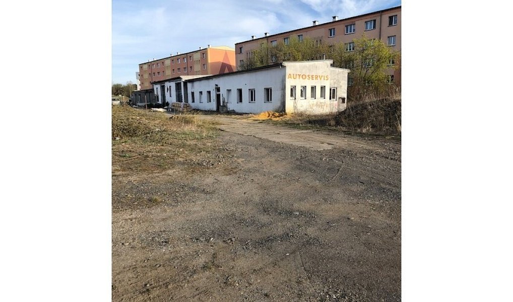 Prodej komerčního pozemku 3 058 m², Ostrov – náhled fotky 2