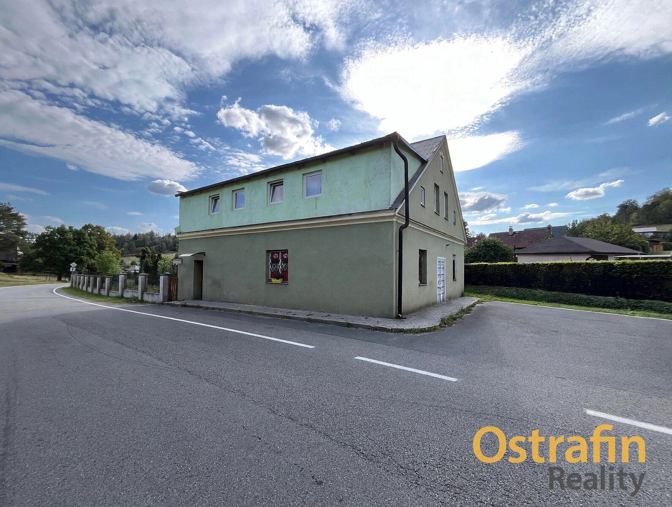 Prodej nájemního domu, činžáku 250 m²