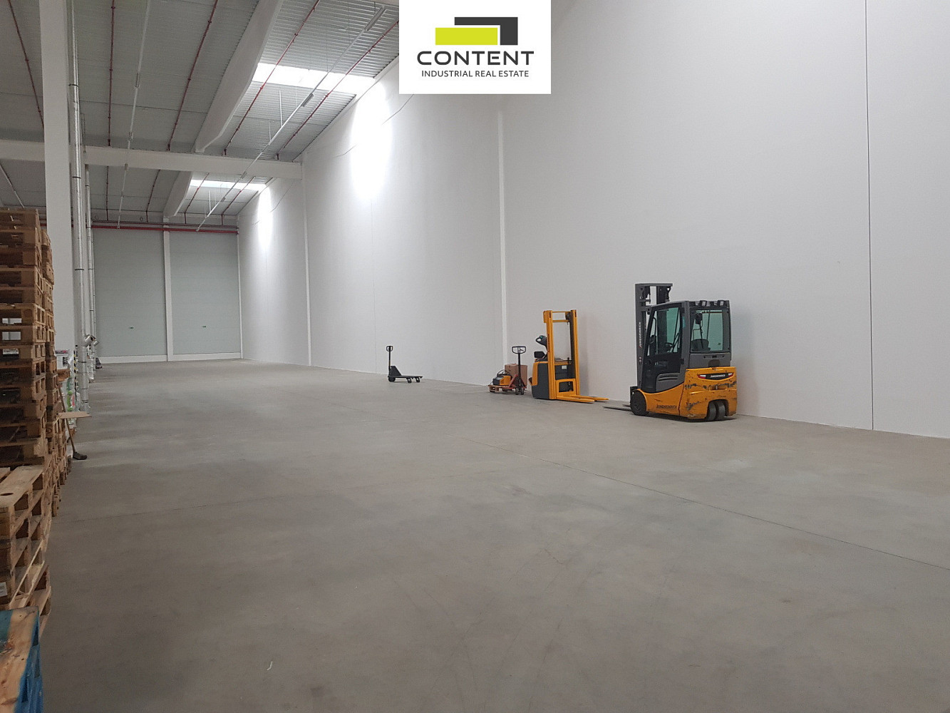 Pronájem skladovacích prostor 860 m² – fotografie 5