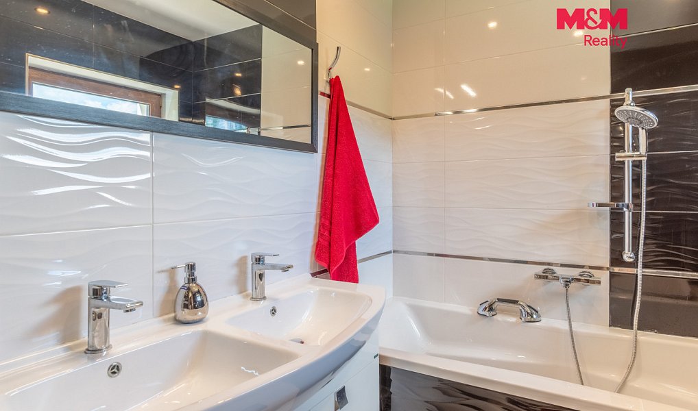 Prodej chaty/chalupy 187 m² s pozemkem 1 270 m², Svatá Maří – náhled fotky 7