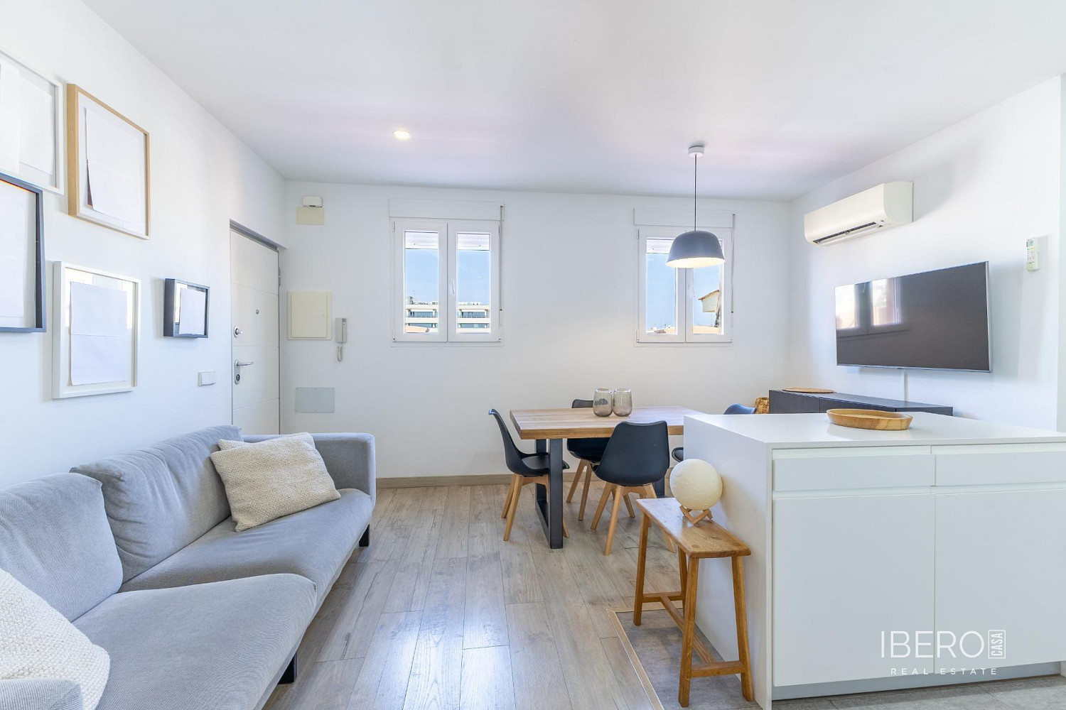 Piso 3+kk – València, Ciutat Vella - Más