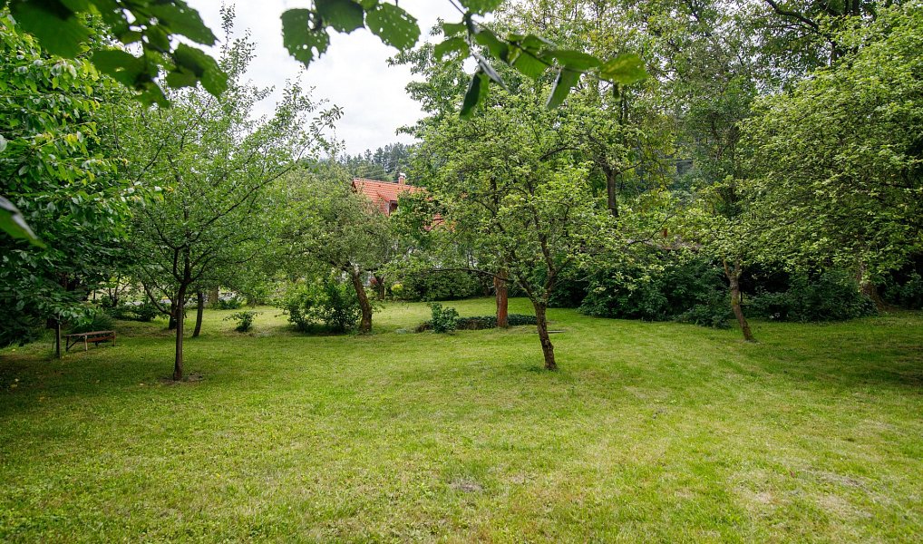 Prodej stavebního pozemku 1 182 m², Palkovice – náhled fotky 18
