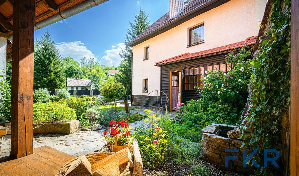 Prodej domu 190 m² s pozemkem 2 846 m², Kouřim – náhled fotky 8