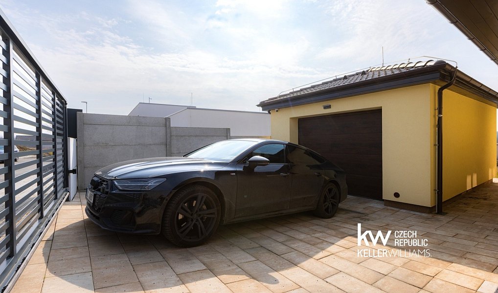 Prodej domu 186 m² s pozemkem 893 m², Velký Borek – náhled fotky 31