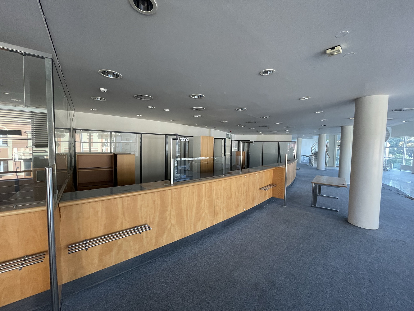 Pronájem obchodních prostor 300 m² – pohled 4