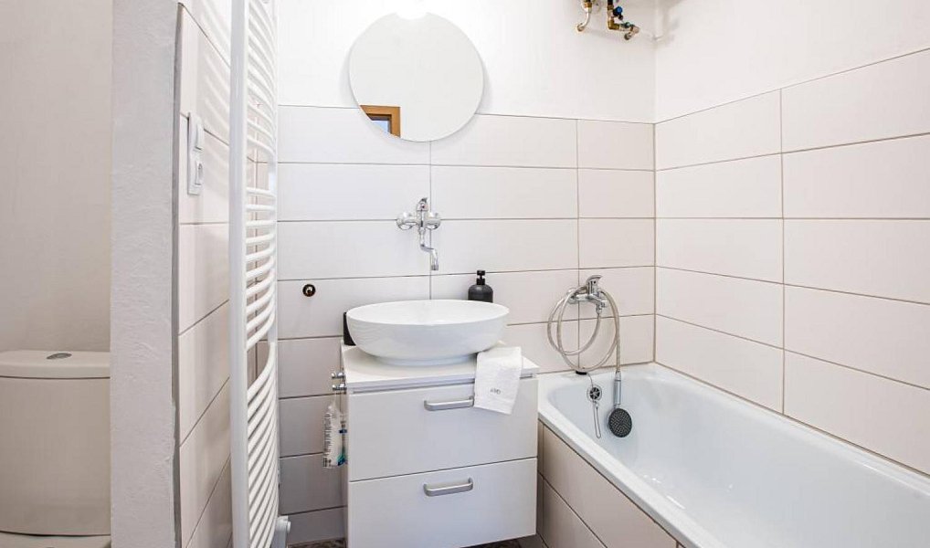 Pronájem bytu 2+1 100 m², Jindřichův Hradec – náhled fotky 12
