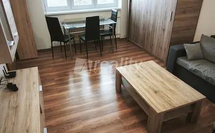 Pronájem bytu 2+1 55 m², Náměšť nad Oslavou, okres Třebíč