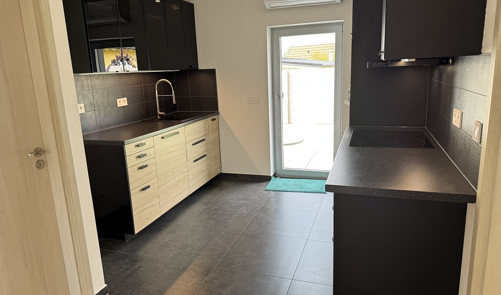 Prodej bytu 4+kk 99 m², Praha – náhled fotky 16