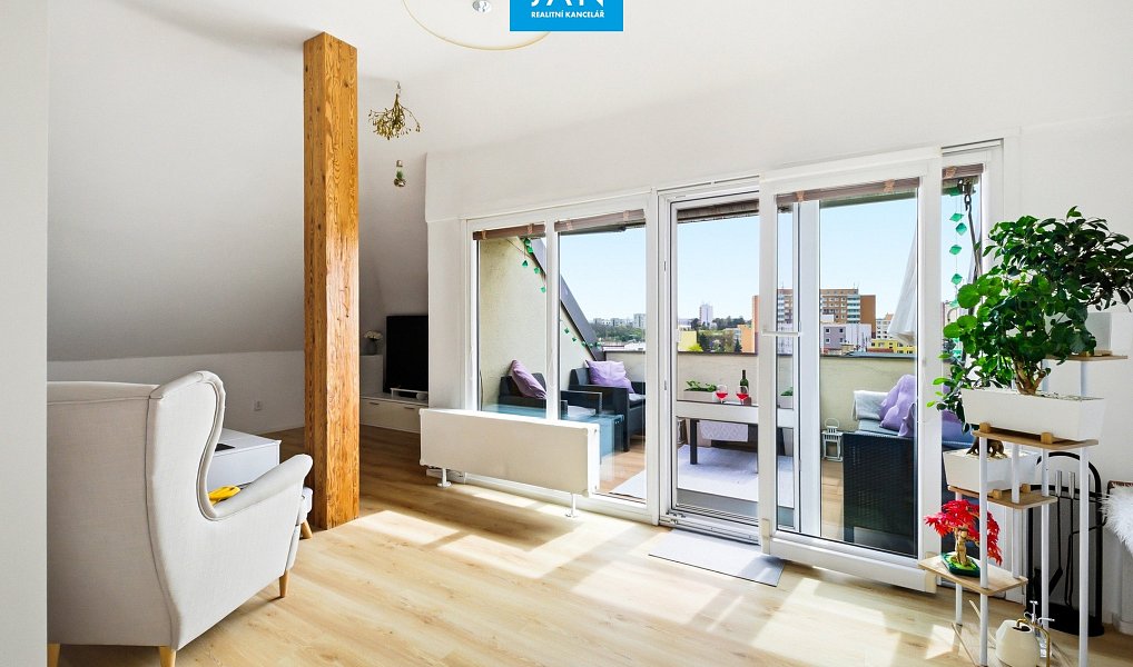 Prodej bytu 3+1 104 m², Praha – náhled fotky 3