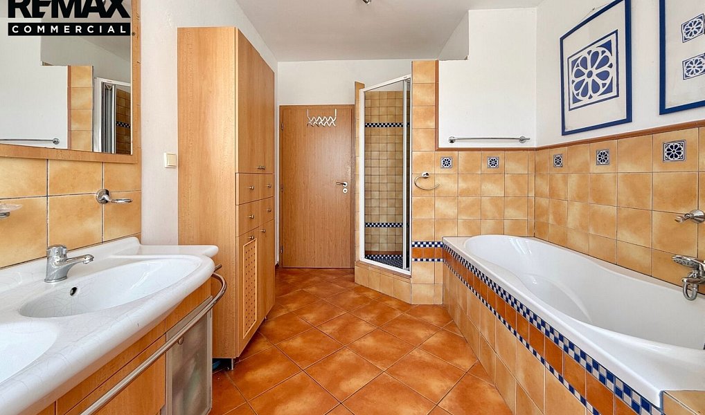 Prodej domu 225 m² s pozemkem 439 m², Praha – náhled fotky 17