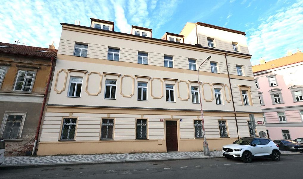 Prodej bytu 2+kk, 28 m², Smíchov, Praha 5, Praha