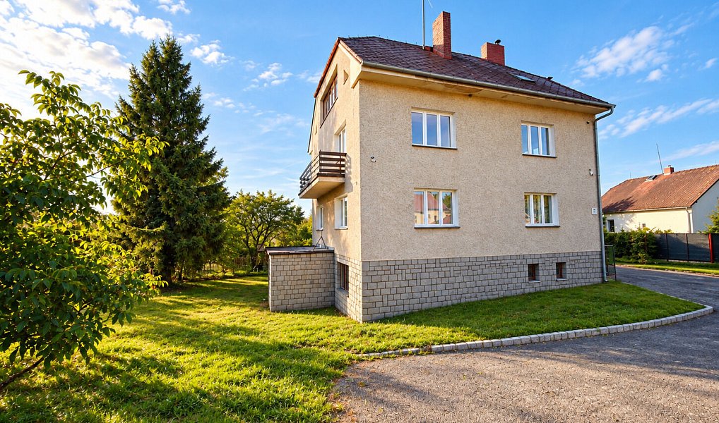 Prodej domu 500 m² s pozemkem 1 139 m², Nečín – náhled fotky 2