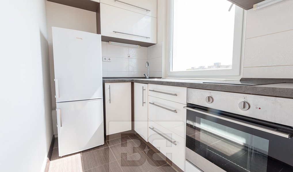 Pronájem bytu 1+kk 29 m², Praha – náhled fotky 2