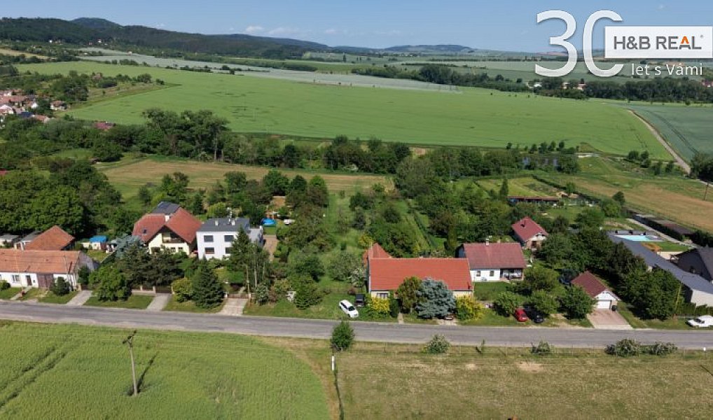 Prodej stavebního pozemku 1 584 m², Čeložnice – náhled fotky 2
