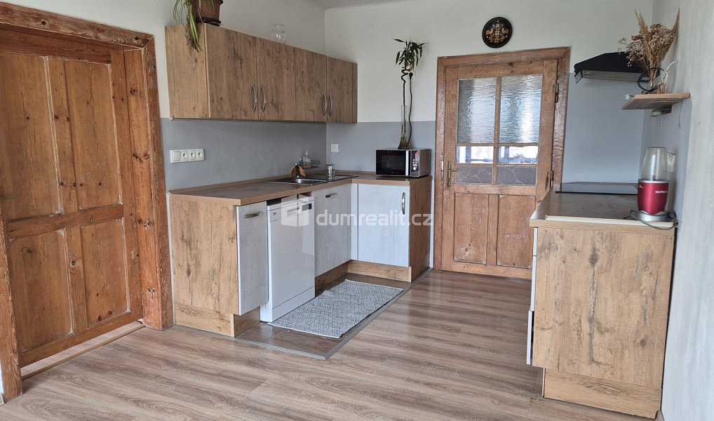 Prodej domu 160 m² s pozemkem 159 m², Olešnice – náhled fotky 11