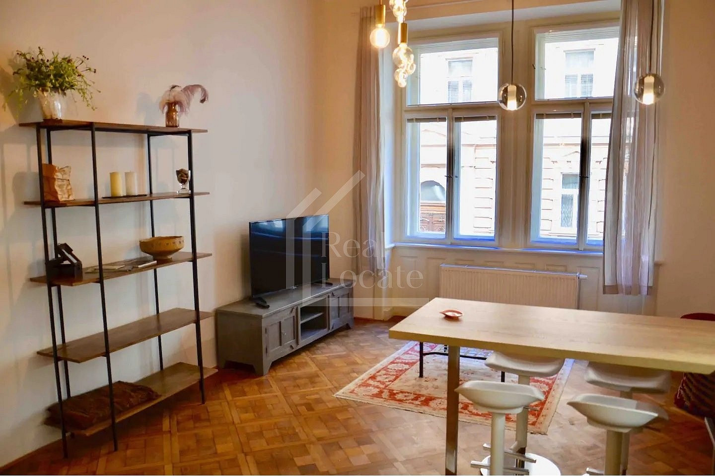 Pronájem bytu 2+kk 55 m² – fotografie 3