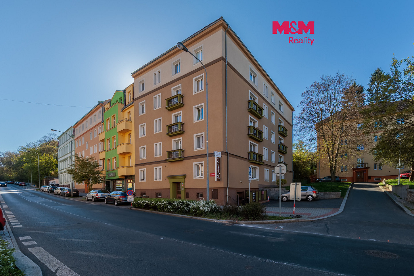 Prodej obchodních prostor 147 m²