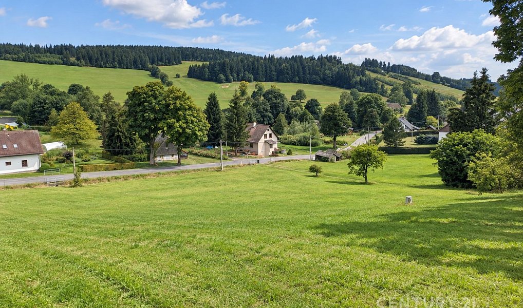 Prodej stavebního pozemku 1 832 m², České Petrovice – náhled fotky 4